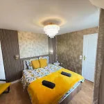 Royal Garden * Le Bourget